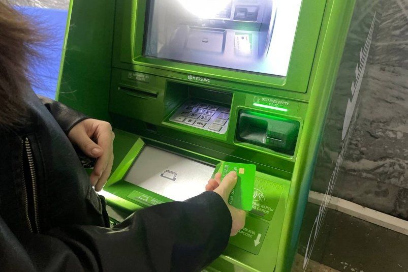 Правда, что с 1 июля все переводы с карты на карты буду облагаться налогом - эксперт