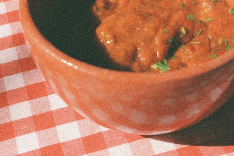 Белковая бомба без мяса и рыбы: это блюдо обожают и веганы, и любители шашлыков