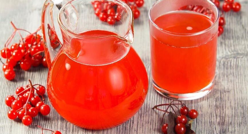 Как согреться в холодные дни: вкусные рецепты сбитня и ягодного морса