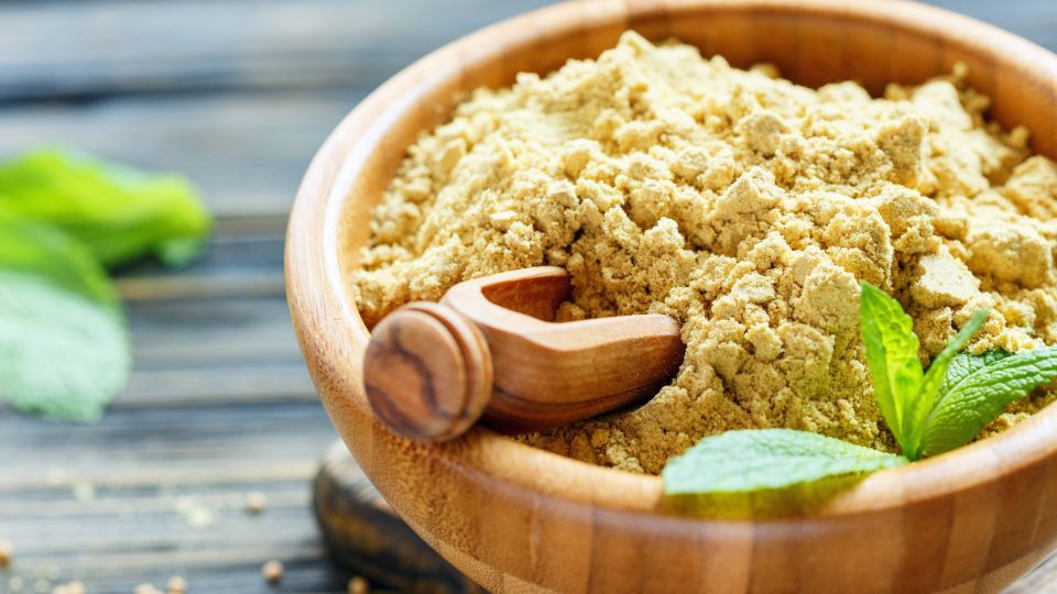 Садоводы скупают горчичный порошок пачками: делают с ним вот что