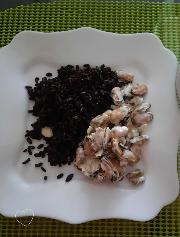 Неповторимое сочетание черного риса и мидий: готовим кулинарный хит