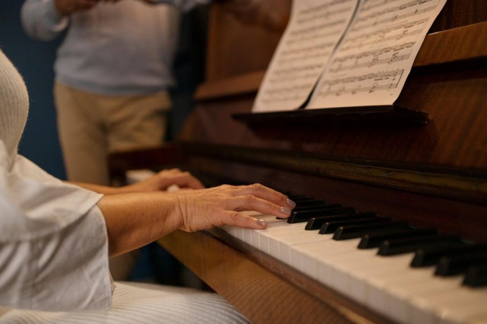 Музыка справедливости: как учительница проиграла битву за зарплату и вернулась с победой