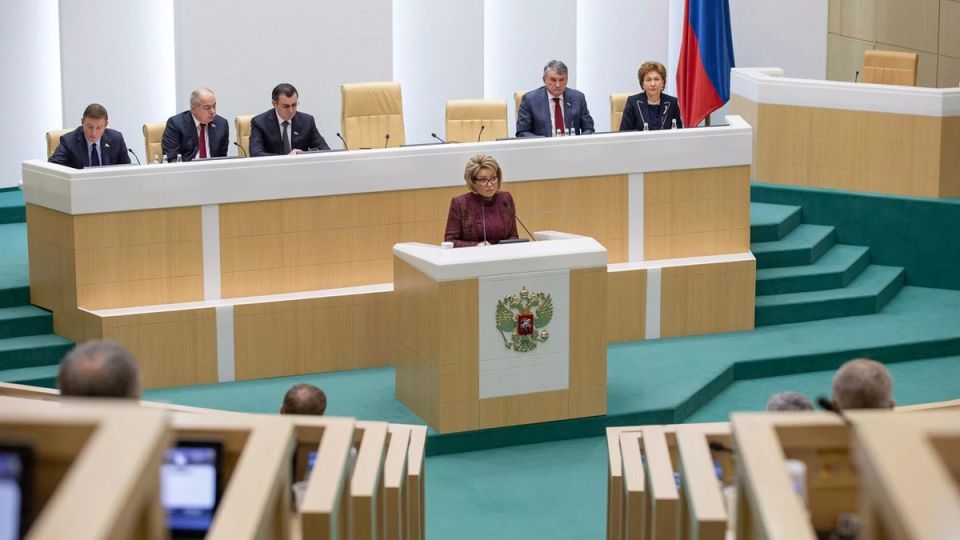 Какую зарплату нужно получать для максимального пенсионного балла