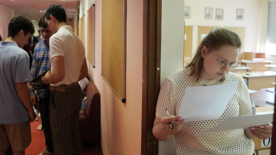 Наблюдение: почему в школьном быту появляется новый запрет на готовые решения