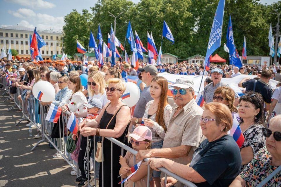 Сегодня в Кирове проходят мероприятия, посвященные Дню России