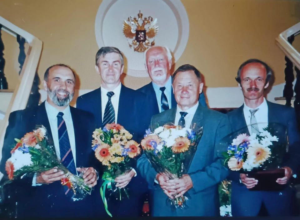 25 лет назад 12 июня 2000 г. творческий коллектив студии «Вятка-телефильм» (ГТРК «Вятка») получил Государственную премию РФ в области литературы и искусства