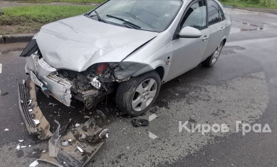 Авария на повороте на Ганино произошла только что