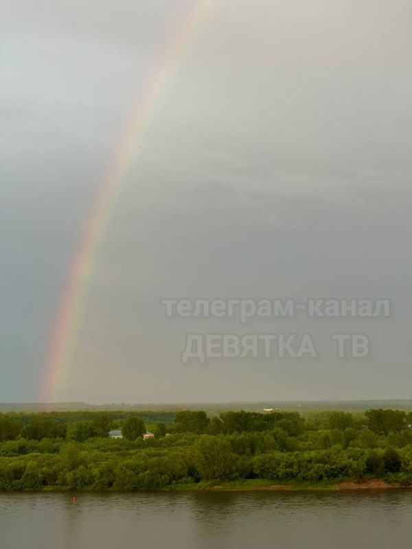 Вчера вечером над Кировом была радуга