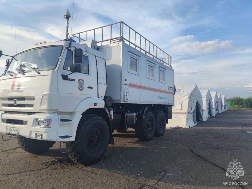На площадке Всероссийского сельского Сабантуя в Вятских Полянах развернули лагерь МЧС