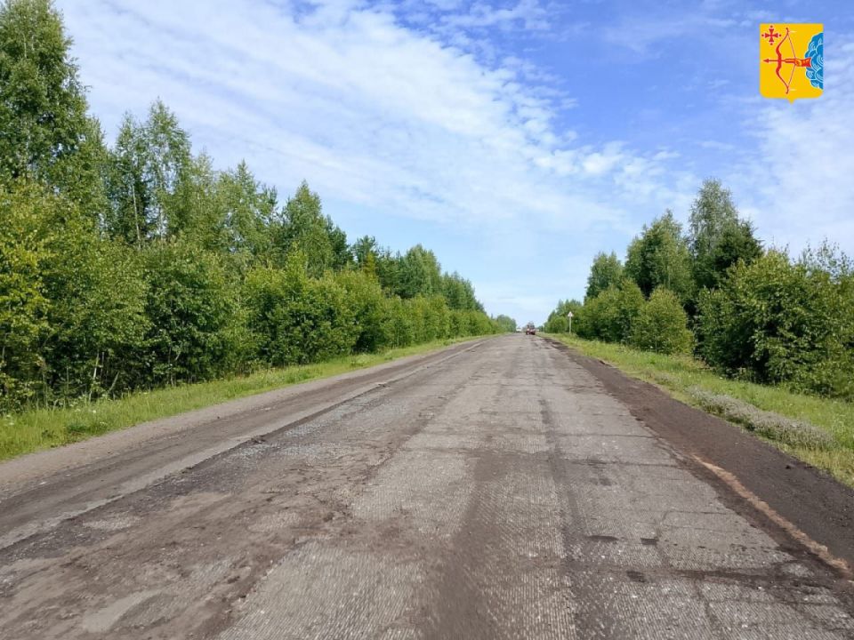 В Богородском муниципальном округе начался ремонт участка дороги Плотники – Вожгалы – Богородское – Уни протяженностью 6,5 км. Работы ведёт областное предприятие «Вятавтодор» по национальному проекту «Инфраструктура для...
