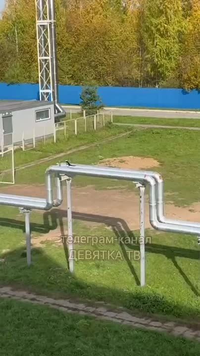        ,  -