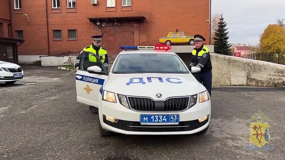 В Кирове сотрудники Госавтоинспекции задержали автомобиль с женщиной в багажнике