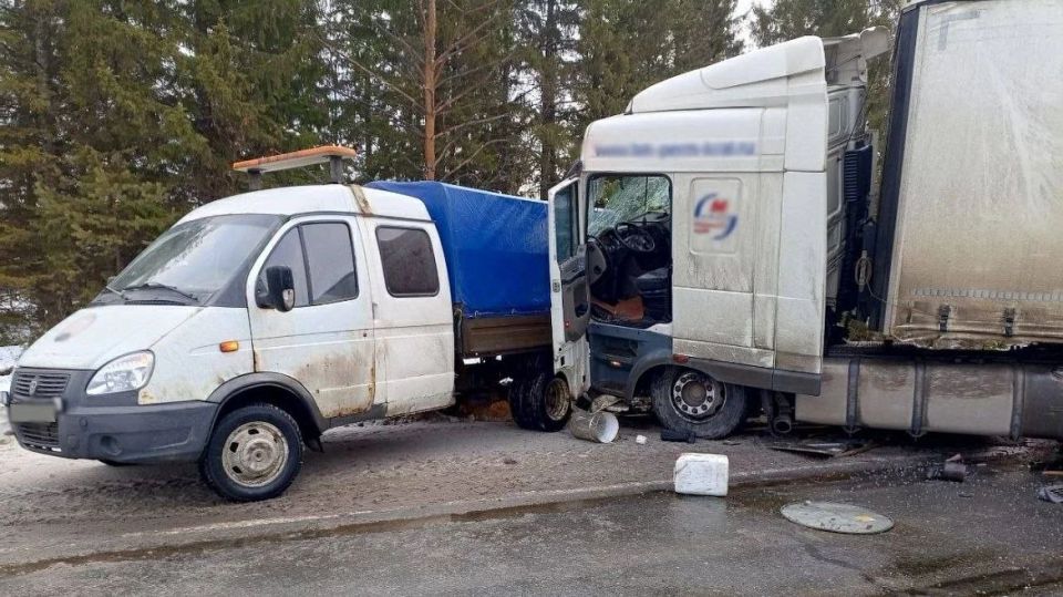 #ДТП #приговор. В Котельниче осужден водитель грузовика за смертельное столкновение с автомобилем дорожной службы