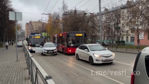ДТП сегодня на улице Владимирской в Кирове