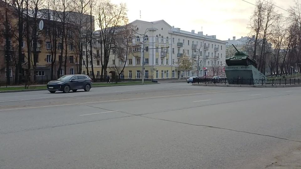 Сегодня, 24 октября, температура воздуха утром -1°С, днем температура воздуха до +5°С