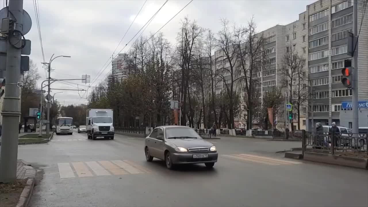 Сегодня, 27 октября, температура воздуха утром  +4°С,  днем температура воздуха до +8°С
