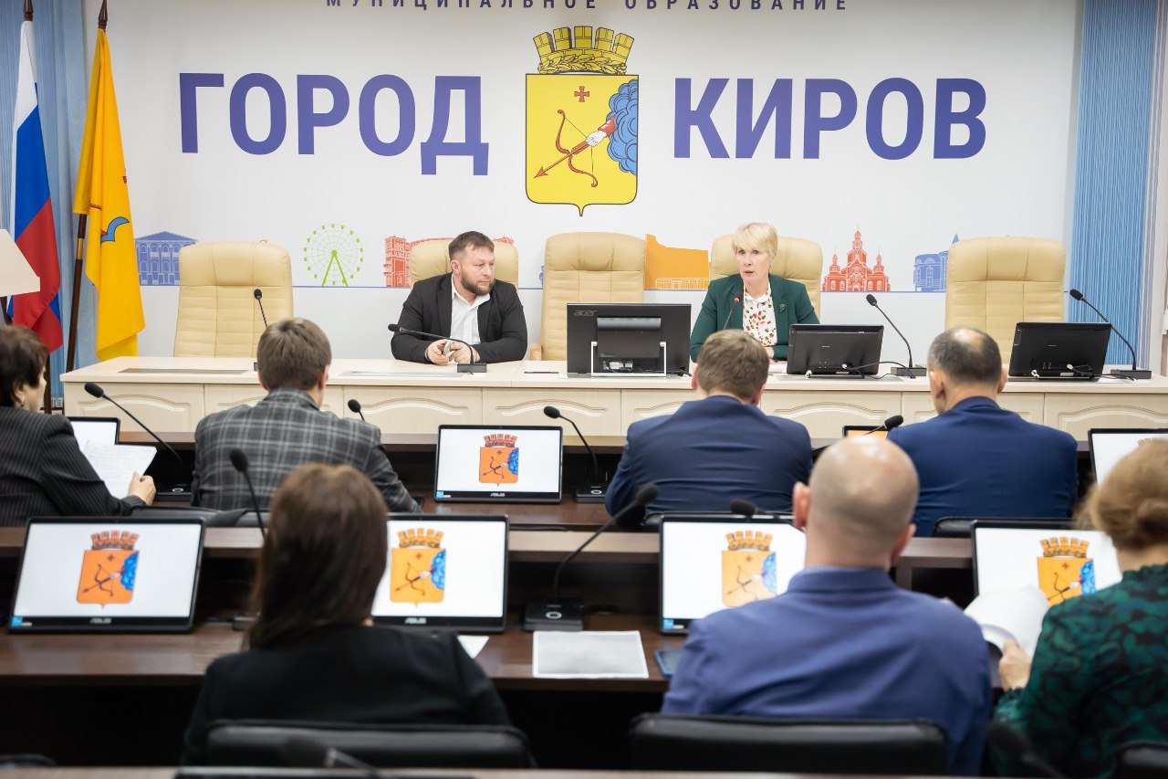 Елена Ковалева: На заседании рабочей группы обсудили возможности формирования фонда служебного жилья