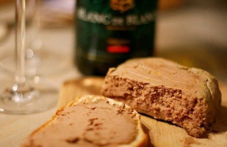 Изысканный паштет из куриной печени: новый взгляд на классическую закуску