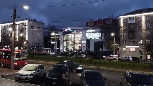 Первые два троллейбуса БКМ-321, которые были подарены из Санкт-Петербурга, второй день работают на улицах города Кирова