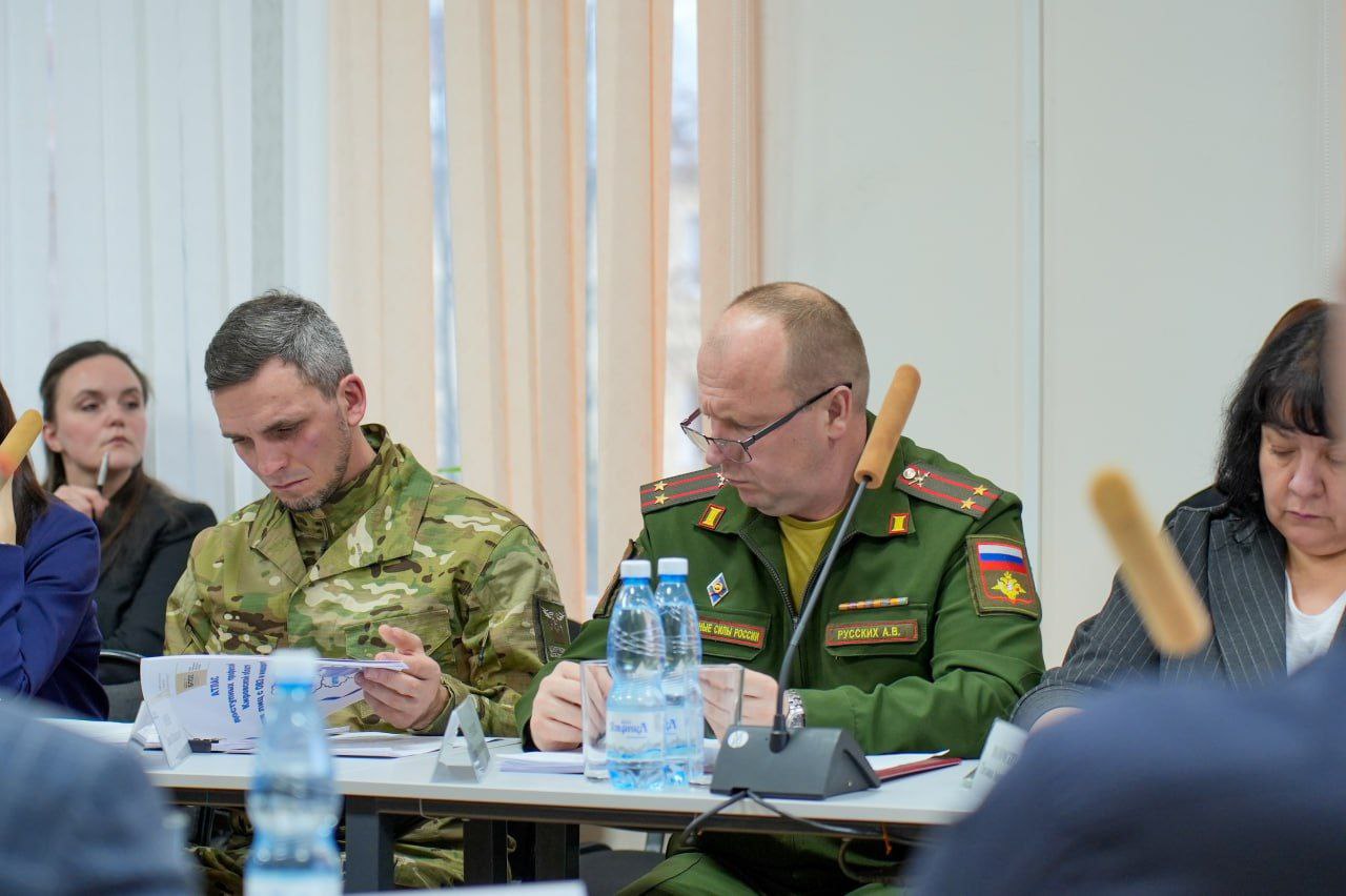 Александр Соколов: Аллея славы и новые меры поддержки для защитников: на Совете по делам участников СВО и членов их семей обсудили насущные вопросы Александр Соколов: Аллея славы и новые меры поддержки для защитников: на Совете по делам участников СВО и членов их семей обсудили насущные вопросы