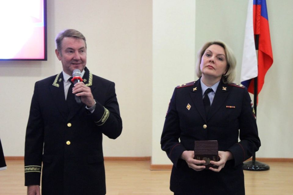 В рамках Всероссийской акции «Мы – граждане России» в Кировской областной научной библиотеке имени А.И. Герцена прошла церемония вручения паспортов юным кировчанам, достигшим возраста 14 лет