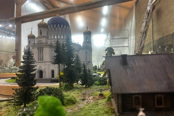 В Кирове создают макет города с системой освещения и движущимися фигурами В Кирове создают макет города с системой освещения и движущимися фигурами