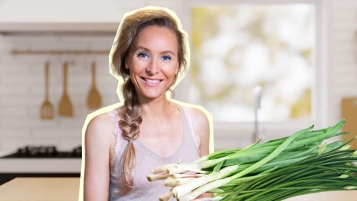 Вот как пригодятся излишки молодого лука и чеснока: сделайте витаминный и вкусный соус