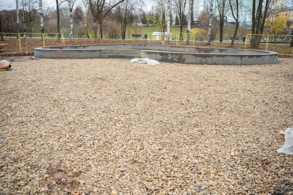 Благоустройство парка им. С. М. Кирова в областном центре завершается Благоустройство парка им. С. М. Кирова в областном центре завершается