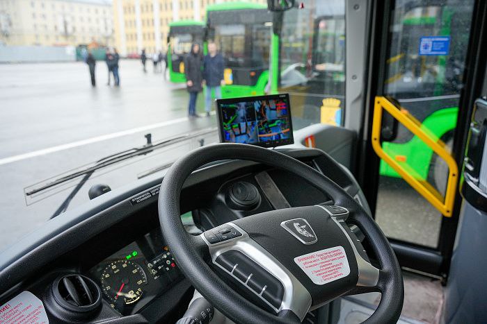 Новые автобусы вышли сегодня на городские маршруты Новые автобусы вышли сегодня на городские маршруты