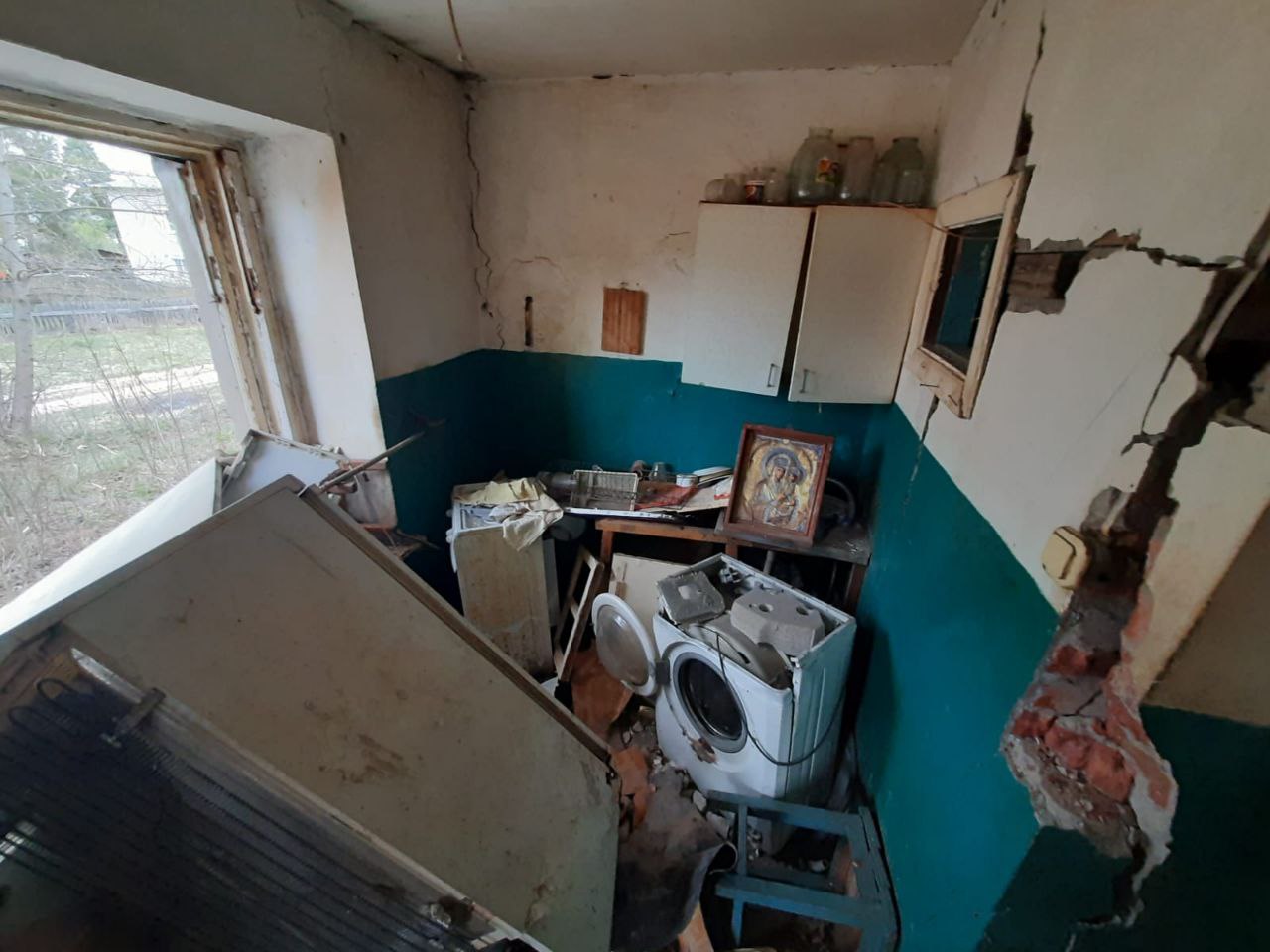 #взрыв #газ. Котельничская межрайонная прокуратура направила в суд уголовное дело о повреждении многоквартирного дома в поселке Светлый в результате незаконной попытки подключения к системе газоснабжения #взрыв #газ. Котельничская межрайонная прокуратура направила в суд уголовное дело о повреждении многоквартирного дома в поселке Светлый в результате незаконной попытки подключения к системе газоснабжения