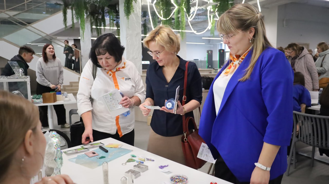 Регоператор принял участие в патриотическом форуме