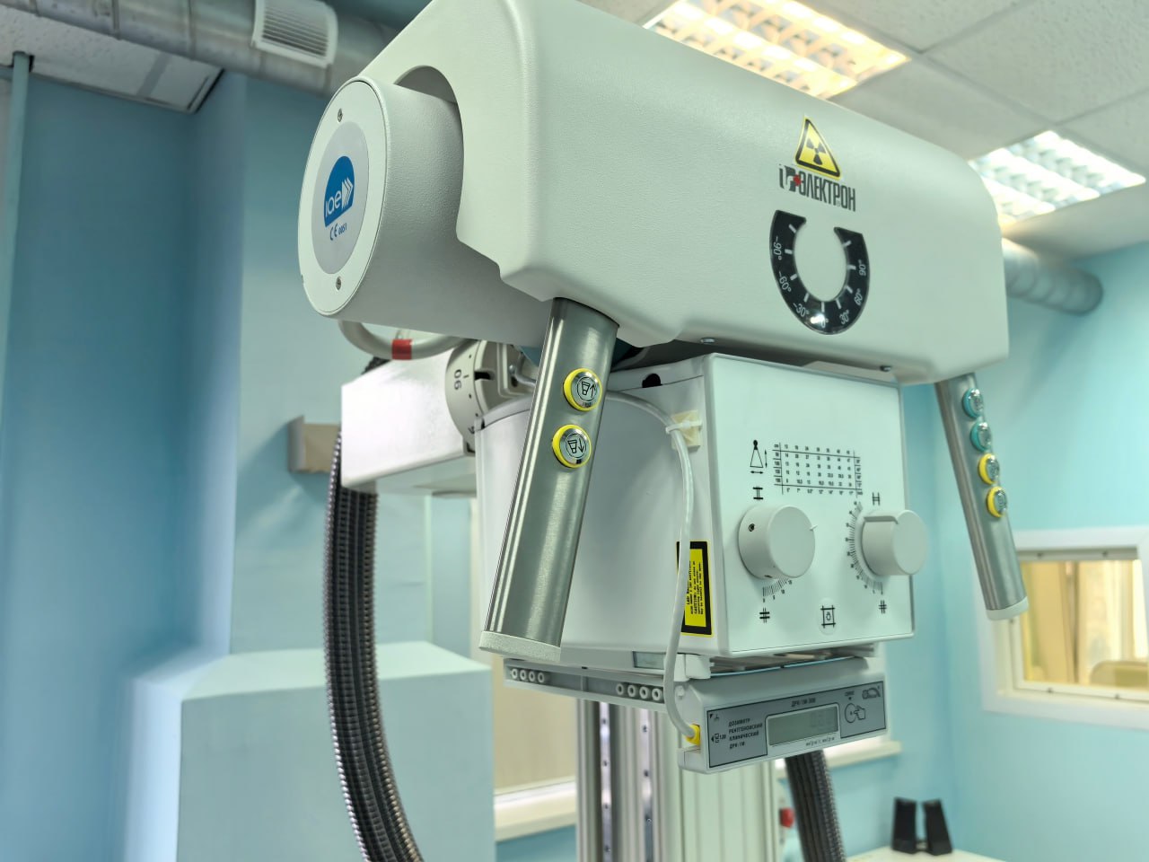 В Центр травматологии поступили наркозно-дыхательный аппарат и универсальная рентгеновская установка В Центр травматологии поступили наркозно-дыхательный аппарат и универсальная рентгеновская установка