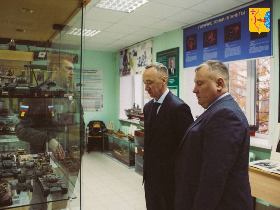 Полковник Марат Сибаев, участник президентской программы «Время героев», посетил Кировскую область Полковник Марат Сибаев, участник президентской программы «Время героев», посетил Кировскую область