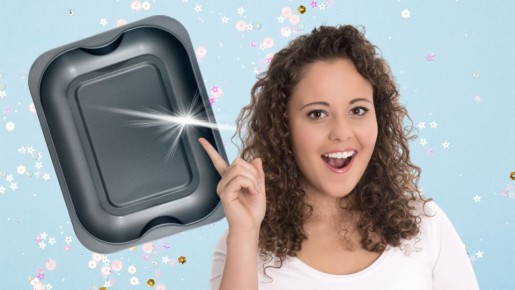 И мучиться не придется: отмыть противень с этой хитростью проще простого