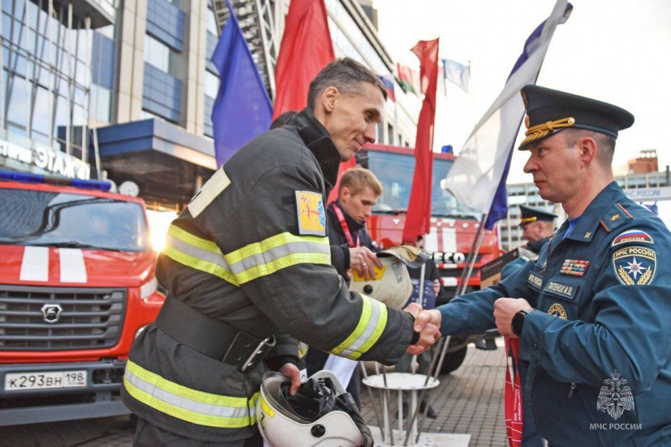 Кировские огнеборцы отличились на престижном турнире Кировские огнеборцы отличились на престижном турнире