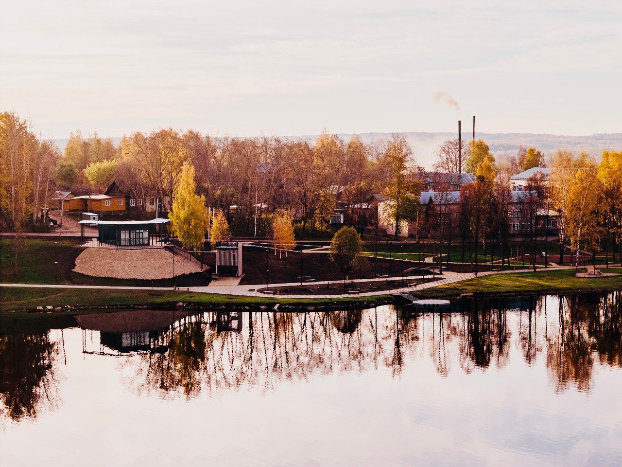 Жители Белой Холуницы поблагодарили Рахима Азимова за поддержку проекта благоустройства Жители Белой Холуницы поблагодарили Рахима Азимова за поддержку проекта благоустройства