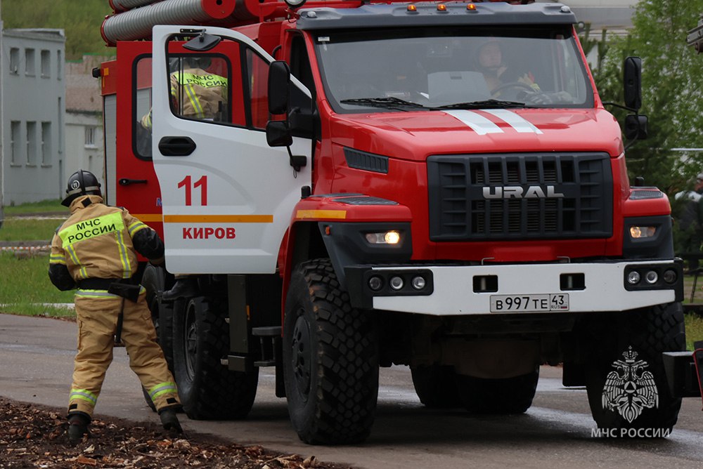 06ноября* пожарно-спасательные подразделения Кировской области реагировали на: