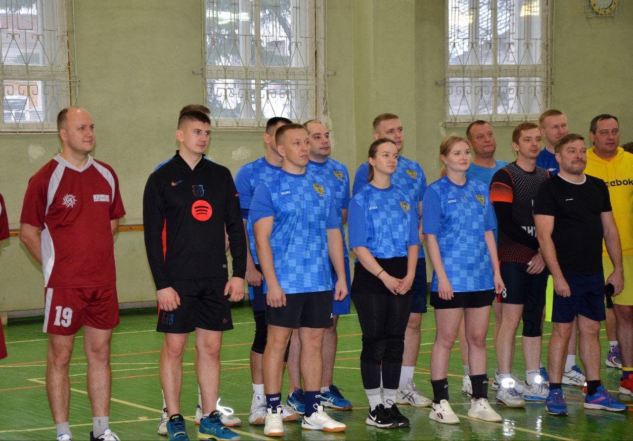 #спортНормаЖизни. Сегодня, 8 ноября 2025 года, дан старт межведомственным спортивным соревнованиям, организованным в формате физкультурно-оздоровительного комплекса "Готов к труду и обороне" (#ГТО) Кировским региональным... #спортНормаЖизни. Сегодня, 8 ноября 2025 года, дан старт межведомственным спортивным соревнованиям, организованным в формате физкультурно-оздоровительного комплекса "Готов к труду и обороне" (#ГТО) Кировским региональным...