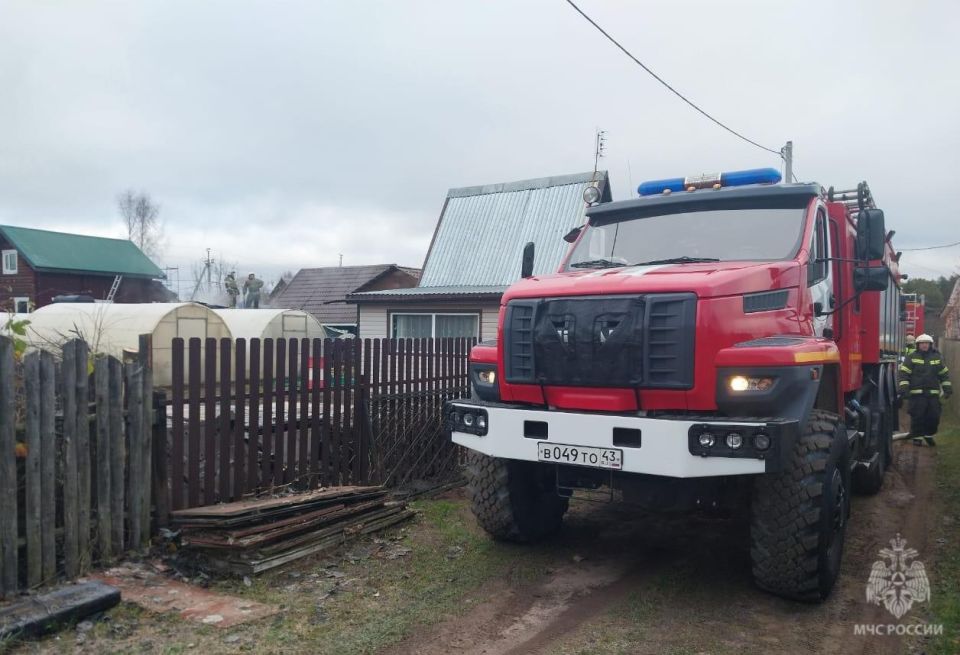 #НашиДежурныеСутки. 11 ноября* пожарно-спасательные подразделения Кировской области реагировали на: 2 техногенных пожара, в том числе: