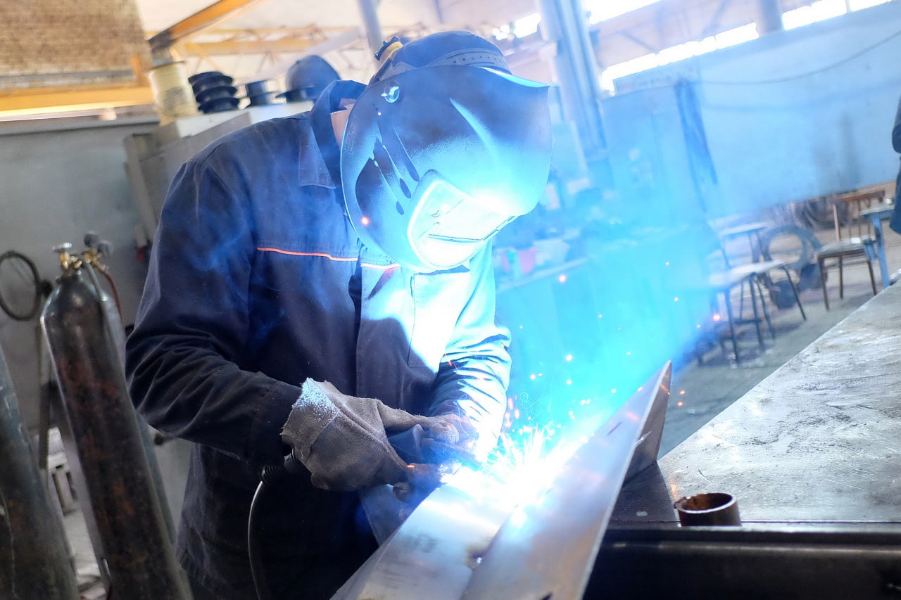 В Кировской области впервые учреждено почетное звание «Заслуженный работник промышленности Кировской области»