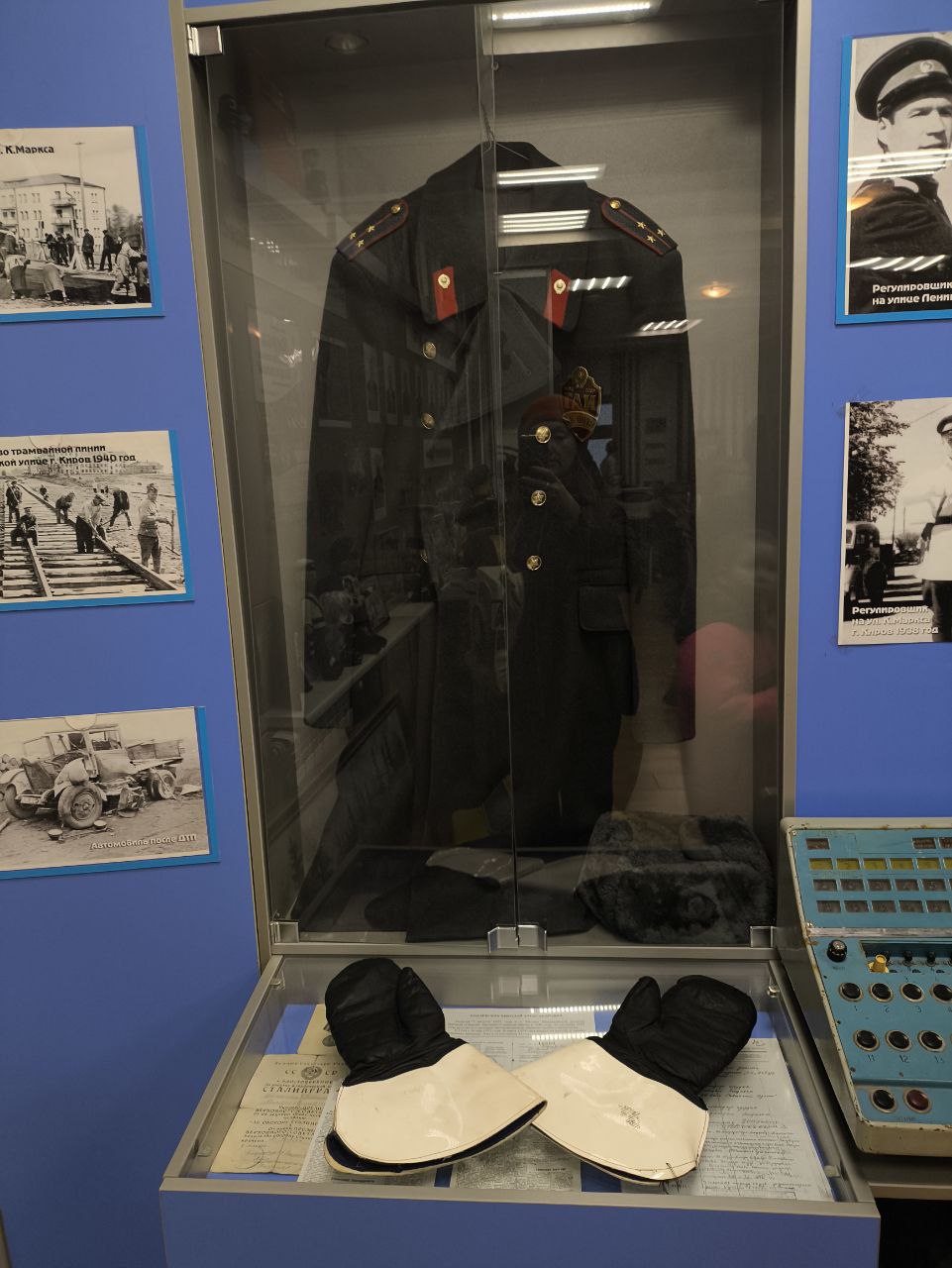 Путешествие в прошлое ПДД: как сотрудники Госавтоинспекции провели для детей урок в музее Путешествие в прошлое ПДД: как сотрудники Госавтоинспекции провели для детей урок в музее