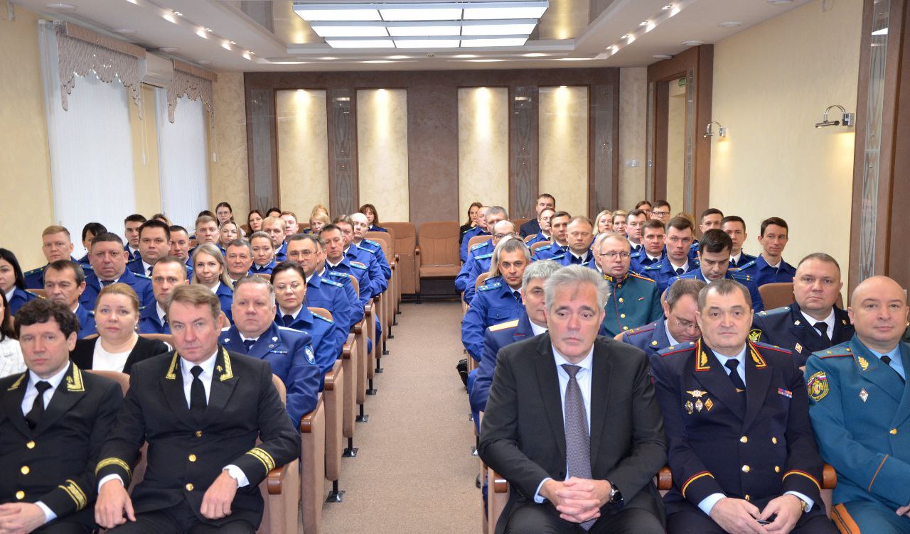 Заместитель Генерального прокурора Российской Федерации Николай Шишкин представил нового прокурора Кировской области Юрия Рываева Заместитель Генерального прокурора Российской Федерации Николай Шишкин представил нового прокурора Кировской области Юрия Рываева