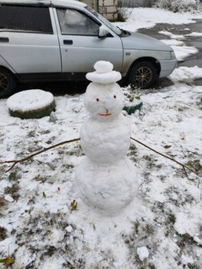 Снеговики пошли.. Фото: Типичный Котельнич