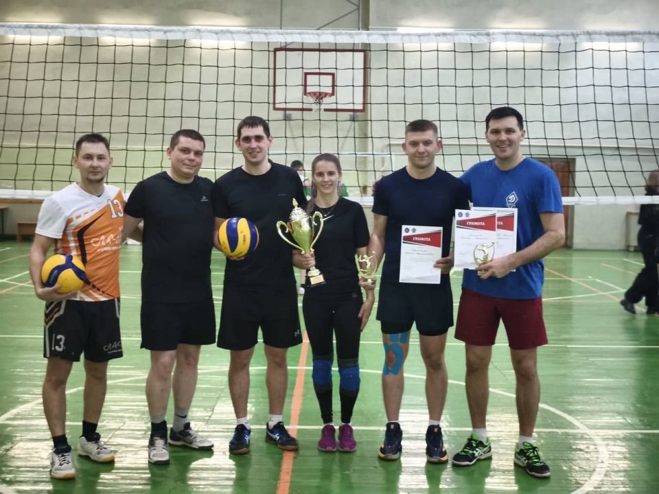 Кировское региональное отделение Ассоциации юристов России совместно с Волго-Вятским институтом (филиалом) Университета им. О.Е. Кутафина (МГЮА) проведело турнир по волейболу среди членов Кировского регионального отделения...