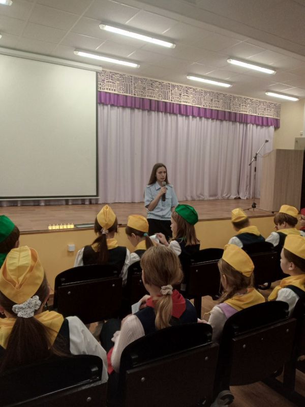 Свечи памяти и детские сердца: ГАИ и ЮИД объединились в память о погибших в ДТП