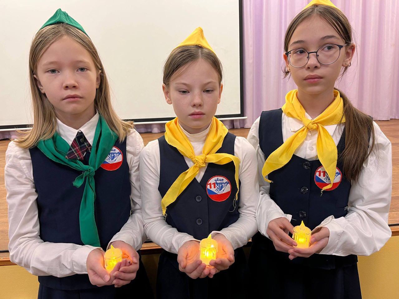 Свечи памяти и детские сердца: ГАИ и ЮИД объединились в память о погибших в ДТП Свечи памяти и детские сердца: ГАИ и ЮИД объединились в память о погибших в ДТП