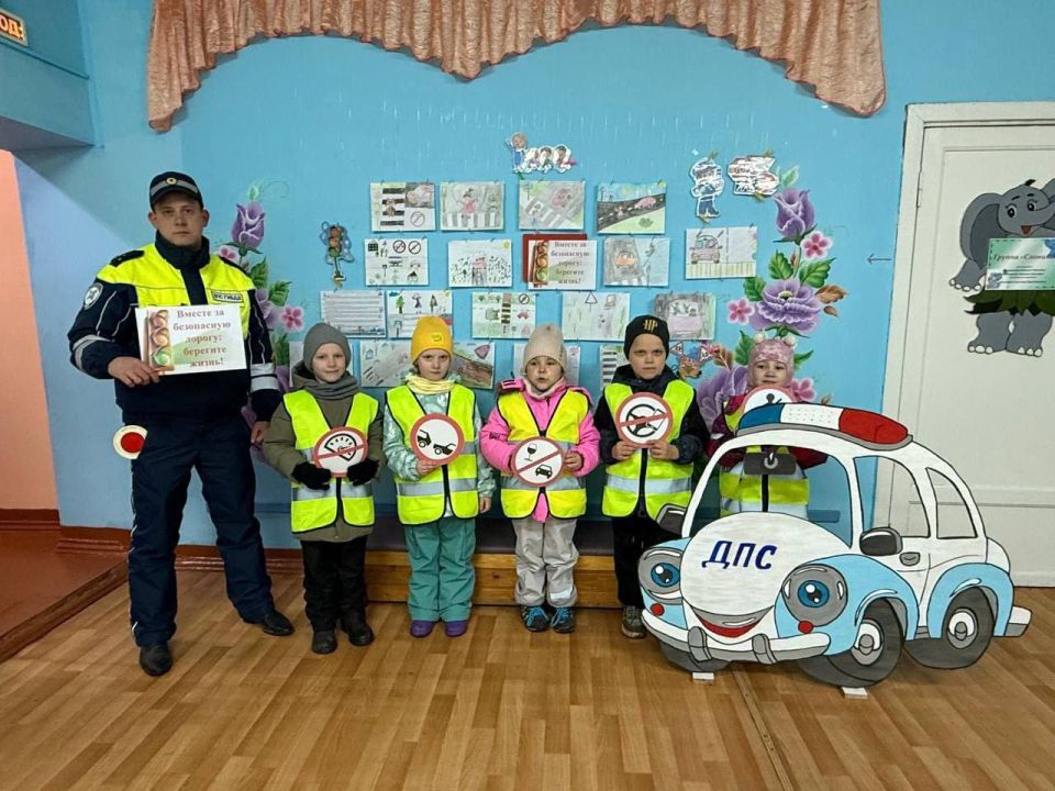 Кировчане отдали дань памяти людям, погибшим в дорожно-транспортных происшествиях