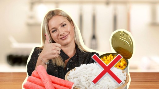 Без риса и кукурузы: этот крабовый салат приятно удивит ваших домочадцев