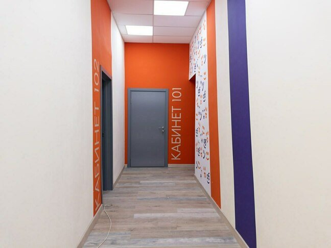 В Кирове продолжается ремонт Молодёжного центра В Кирове продолжается ремонт Молодёжного центра