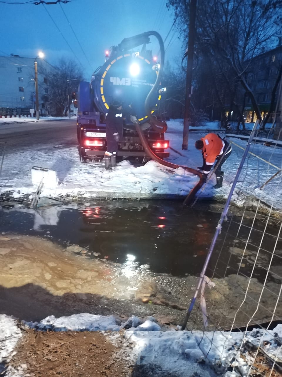 МУП «Водоканал» завершает работы на Попова, 16 МУП «Водоканал» завершает работы на Попова, 16